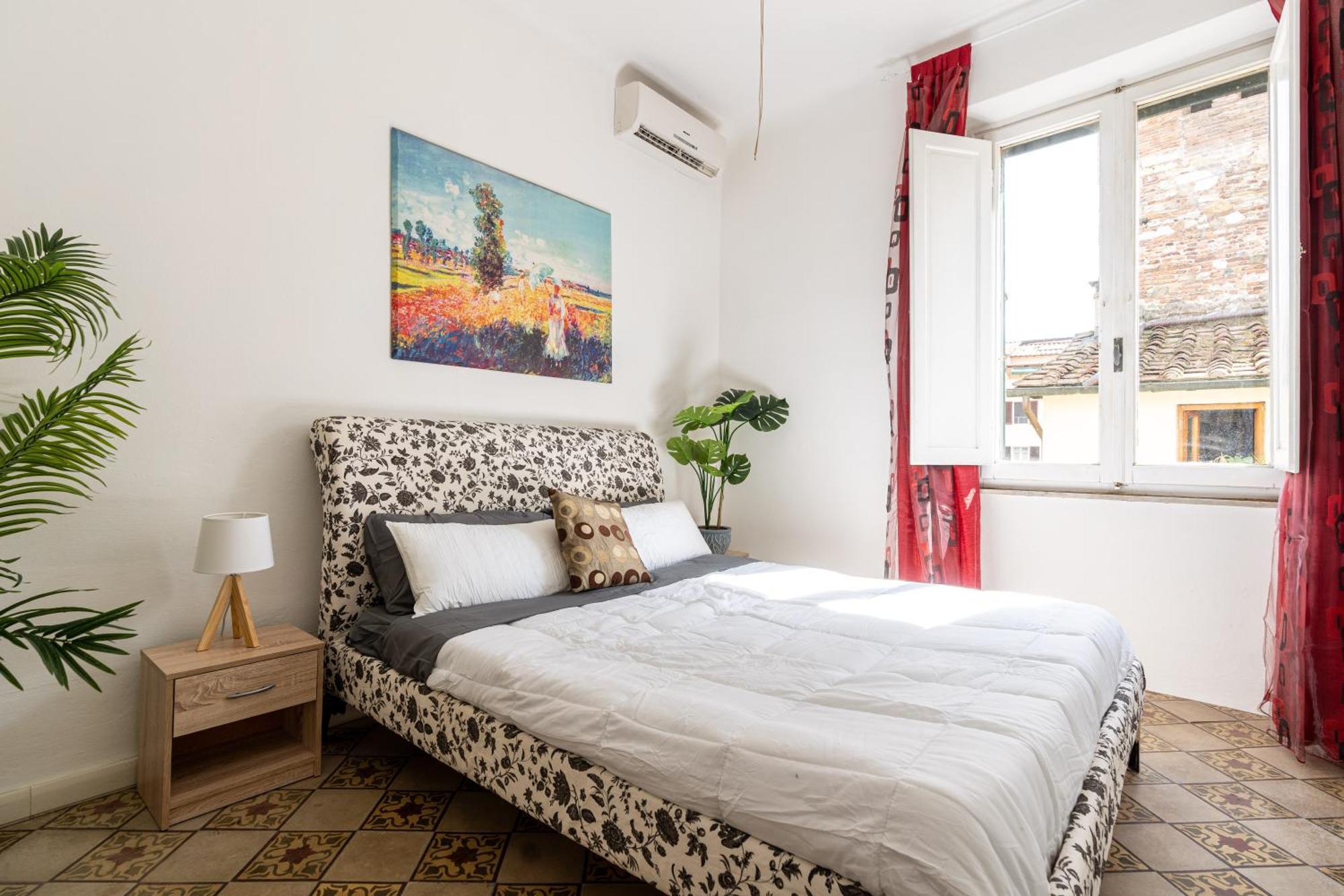 Historic Apt In The Center Of Lucca With Balcony Apartment Exterior photo